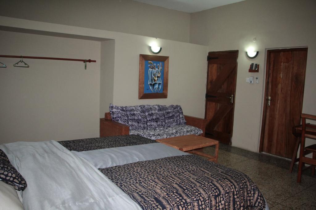 The Sleepy Hippo Hotel Accra Luaran gambar
